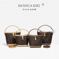 コントラストカラーのマザーバッグ女性の 2024 新しいファッション大容量バケットショルダーバッグ