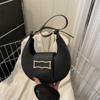 シンプルな気質とファッショナブルな今年の夏の通勤用の人気のハンドバッグ、小さくて新鮮な、女性のシングルショルダー脇のバッグがトレンドです