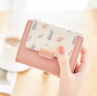 新しい財布女性のショート韓国スタイル PU レザープリントジッパーバックル甘い女性学生折りたたみ小銭入れ