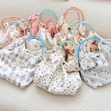 韓国イン漫画エンボスキャンバスバッグ女性の大容量キャンバスバッグポータブルビーチ休暇ハンドバッグ