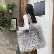 新しい模造ビーチウールベルベットバッグ 大容量 ショルダーポータブルトートバッグ毛皮レトロ