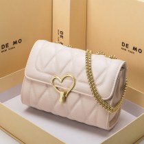 ガールフレンドへのラブバッグギフト 2021 新しいスタイルの小さな香りのよいスタイル菱形 チェーン バッグ多用途クロスボディバッグ女性の夏の小さなバッグ
