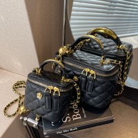 2024 夏の新作人気のホットスタイルチェーンクロスボディバッグファッションスーパーホットスモールスクエアバッグ