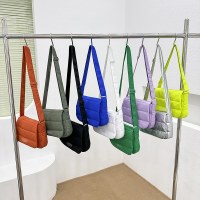夏軽量小型バッグドラゴンフルーツナイロンオックスフォード布脇の下バッグファッショナブルなショルダーバッグ 2024 多用途の女性のバッグ