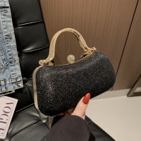 レディースバッグハイエンドファッショントレンドイブニングバッグ2024新しいスタイル絶妙な外国スタイルの女性のバッグロックチェーンショルダー