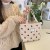 杏色波点