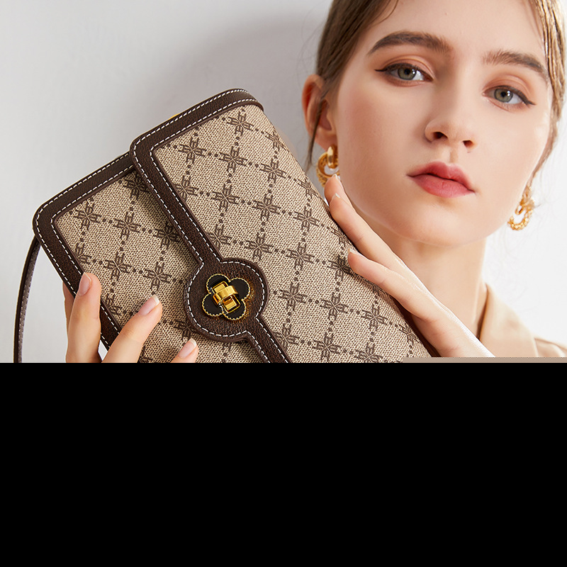 女性のクロスボディバッグ女性のバッグヨーロッパとアメリカのレトロ 2024 新しいポータブルプリントショルダー封筒小さな正方形バッグ